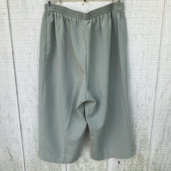 Jeno Newman wide leg capris - Picture 10 of 11